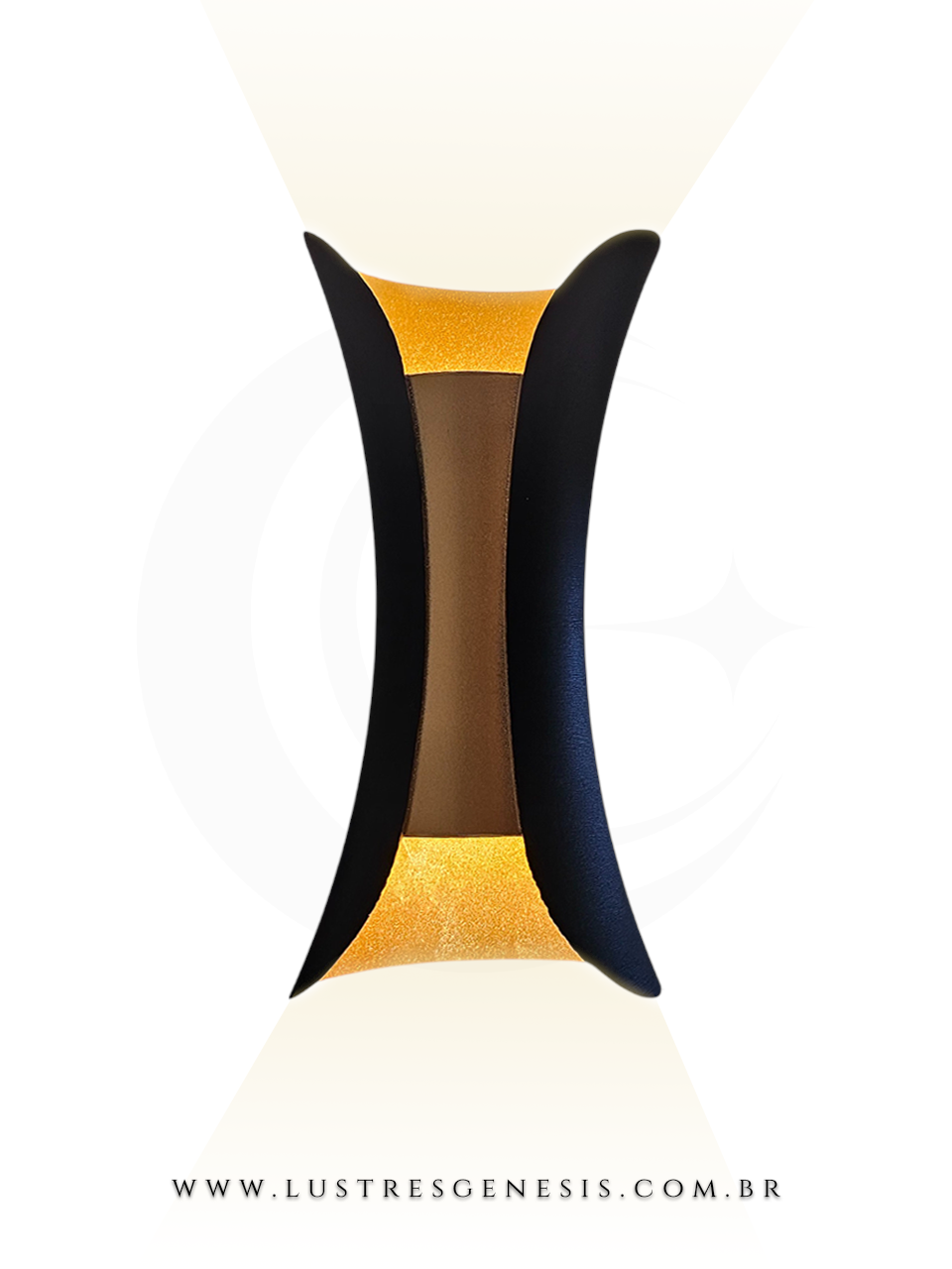 Arandela facho Noctis preta iluminando parede, ideal para área de piscina, garagem, cabeceira de cama e ambientes internos.